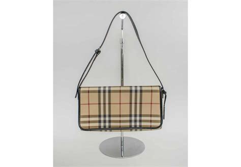 burberry adjustable shoulder bags